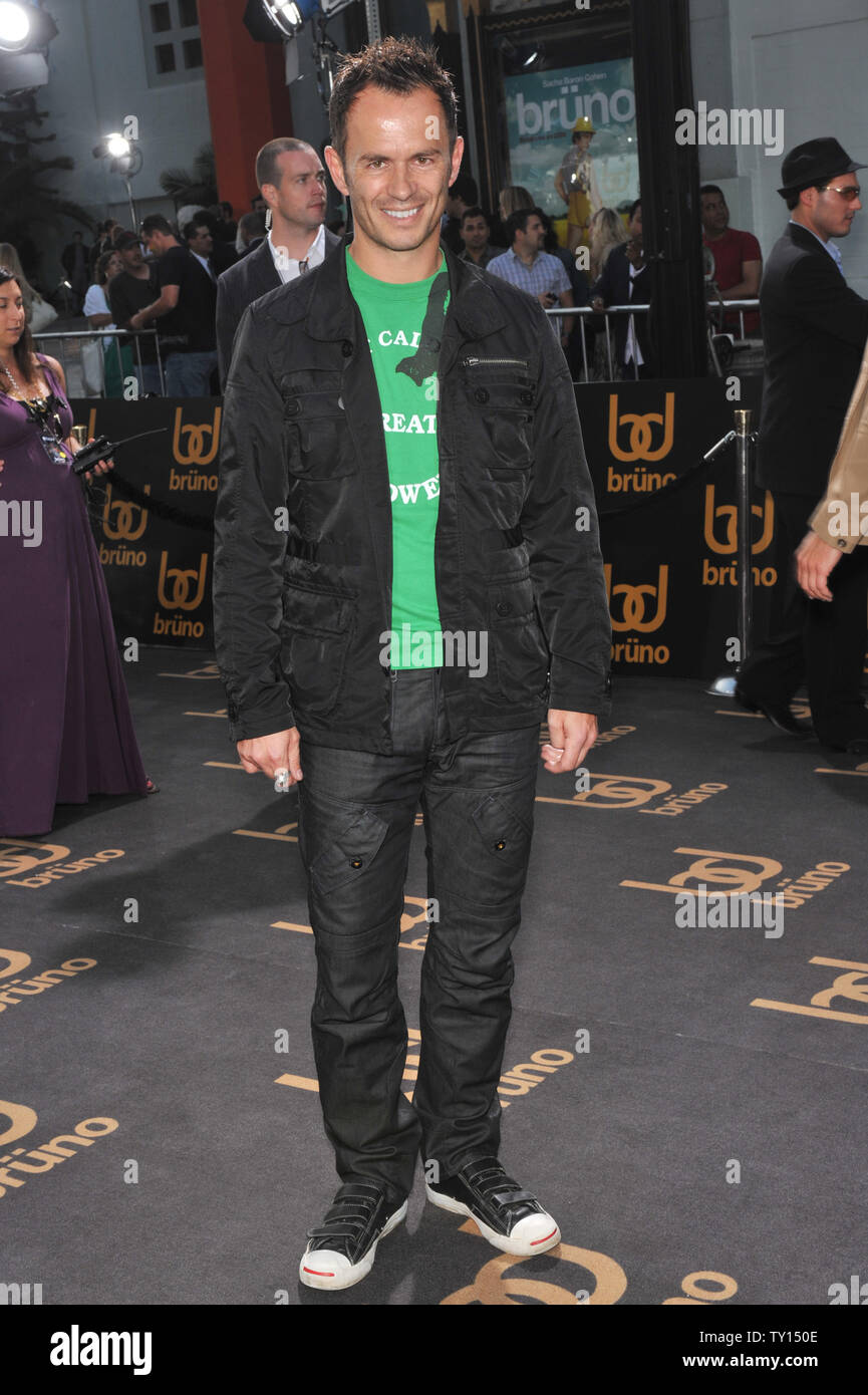 LOS ANGELES, Ca. 25. Juni 2009: Greg Ellis am Los Angeles Premiere von 'BrŸno' am Grauman's Chinese Theater, Hollywood. © 2009 Paul Smith/Featureflash Stockfoto