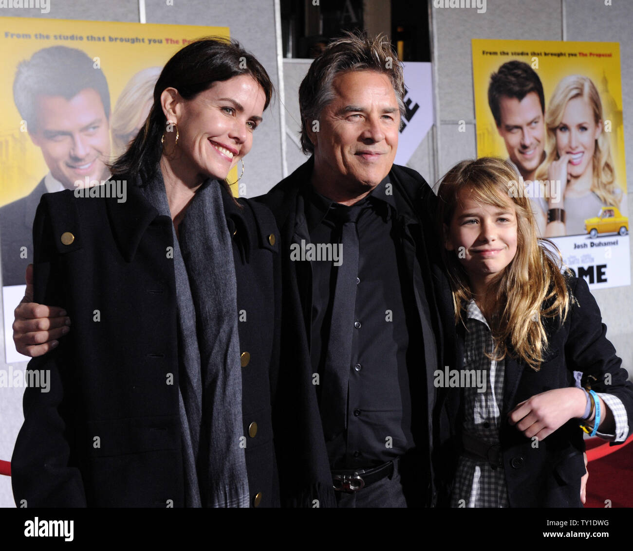 Schauspieler Don Johnson besucht die Premiere des Motion Picture romantisch Drama Komödie "When In Rome" Frau seine Kelley Phleger (L) und Tochter Atherton Grace Johnson, im El Capitan Theatre in Hollywood" in Los Angeles am 27. Januar 2010. UPI/Jim Ruymen. Stockfoto