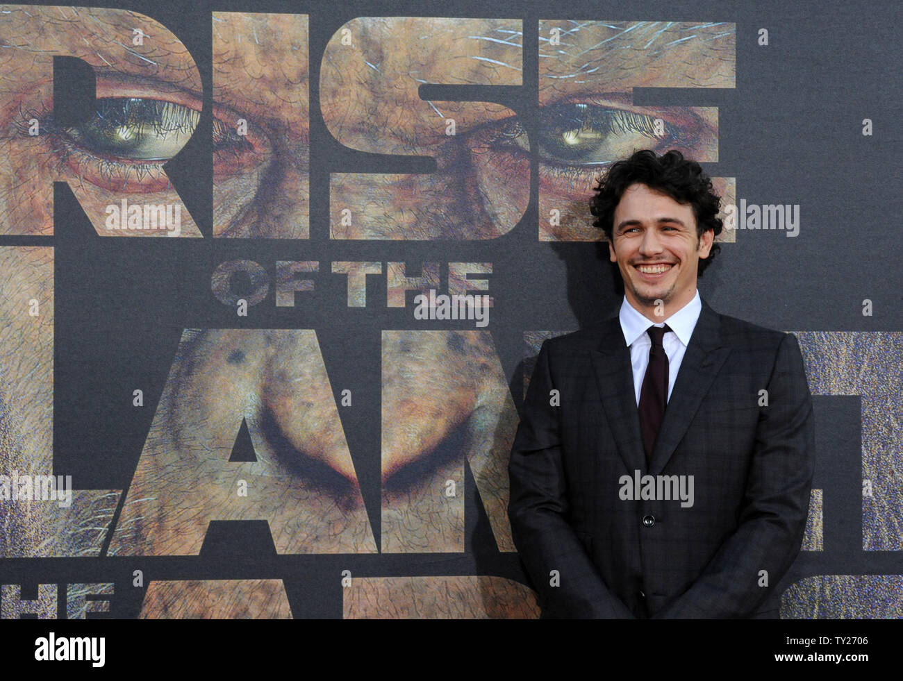 James Franco, ein cast Mitglied im Motion Picture sci-fi Thriller' Aufstieg der Planet der Affen", kommt für die Premiere des Films am Grauman's Chinese Theatre in Los Angeles am 28. Juli 2011. UPI/Jim Ruymen Stockfoto