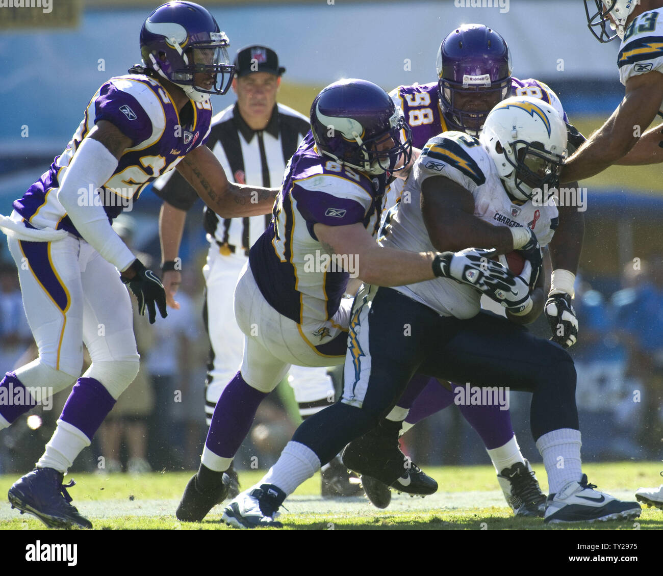 Defensive Tackled Stockfotos Defensive Tackled Bilder Alamy