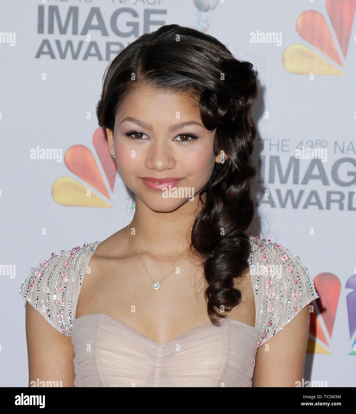 Schauspielerin Zendaya Coleman kommt an der 43rd NAACP Image Awards im Shrine Auditorium in Los Angeles am 17. Februar 2012. UPI/Danny Moloshok Stockfoto