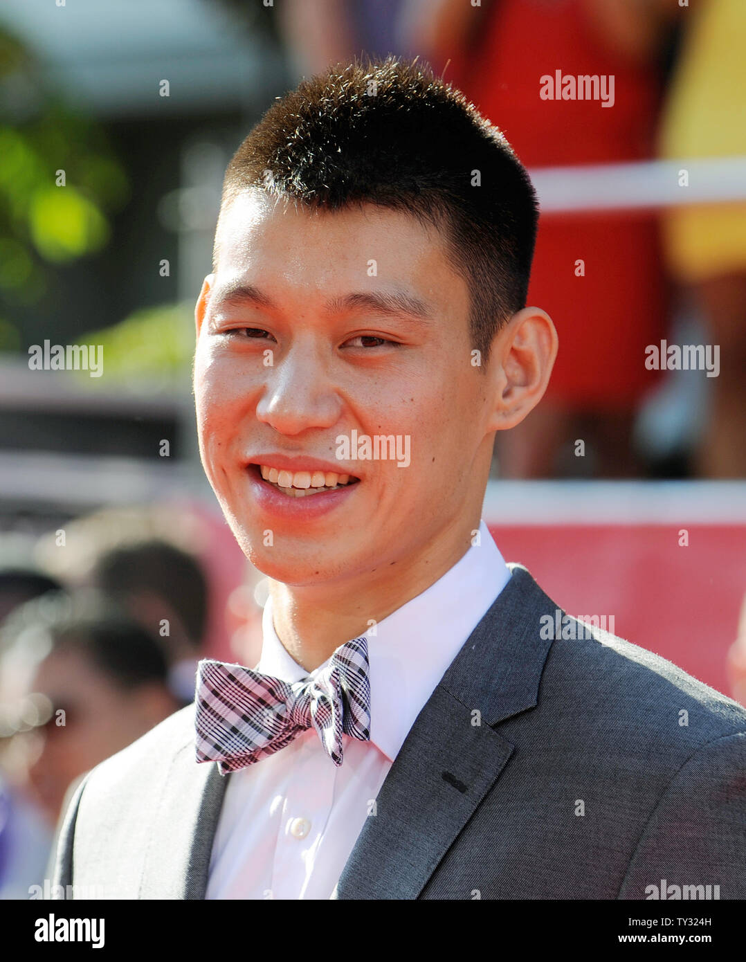 NBA Spieler Jeremy Lin von der New York Knicks kommt für die ESPY Awards bei Nokia Theater in Los Angeles am 11. Juli 2012. UPI/Phil McCarten Stockfoto