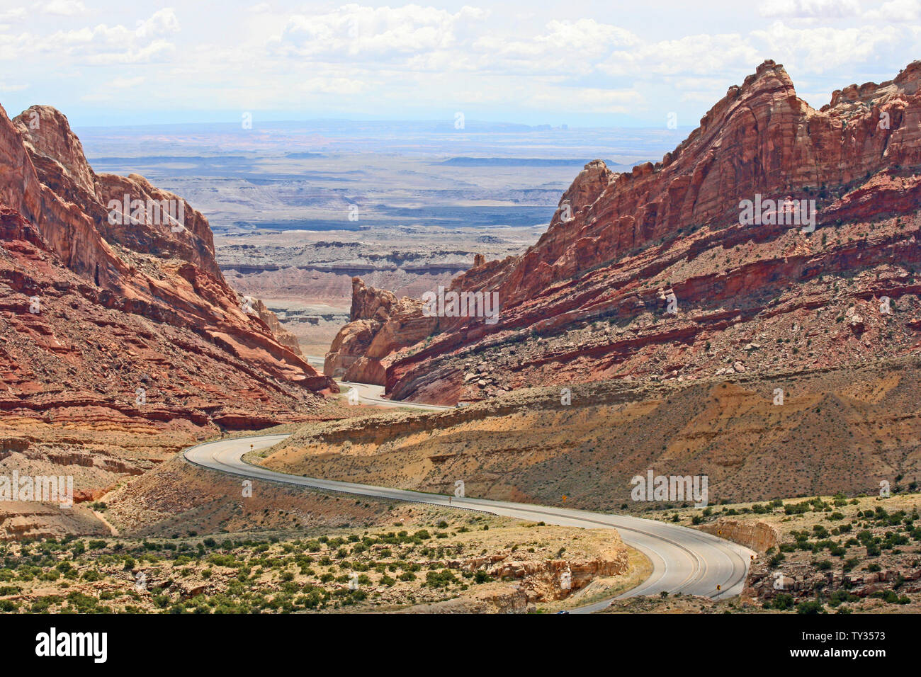 I-70 snaking durch beschmutzt Wolf Canyon - Utah Stockfoto