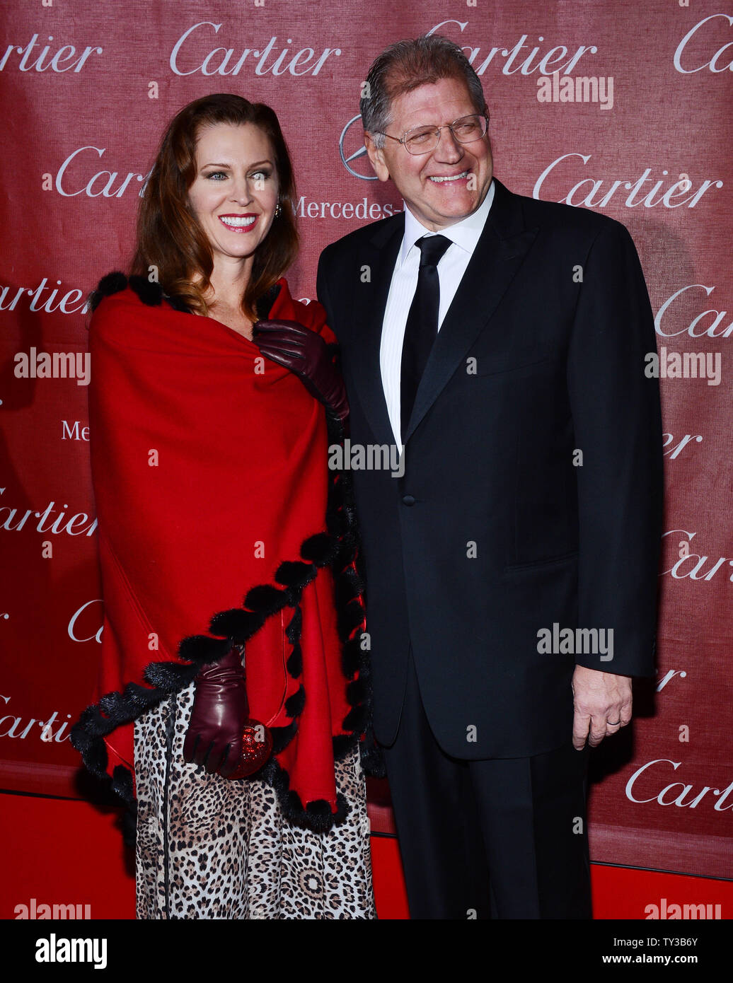 Diredtor Robert Zemeckis und seine Frau Leslie Zemeckis ankommen am 24. jährlichen Palm Springs International Film Festival Awards Gala im Kongresszentrum Palm Springs in Palm Springs, Kalifornien, am 5. Januar 2013. UPI/Jim Ruymen Stockfoto