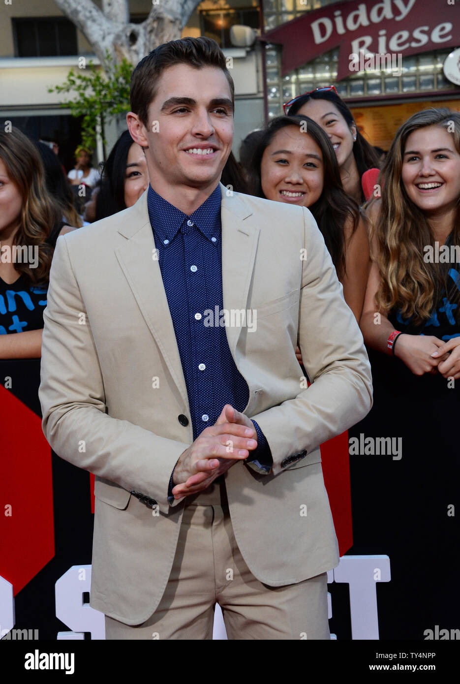 Schauspieler Dave Franco besucht die Premiere des Motion picture Verbrechen Komödie "22 Jump Street" im Regency Dorf Theater im Westwood Abschnitt von Los Angeles am 14. Juni 2014. Story: Nach ihren Weg durch High School (zweimal), große Änderungen sind im Speicher für Offiziere Schmidt (Jonah Hill) und Jenko (Channing Tatum), wenn Sie Go Deep undercover an einer lokalen Hochschule. UPI/Jim Ruymen Stockfoto