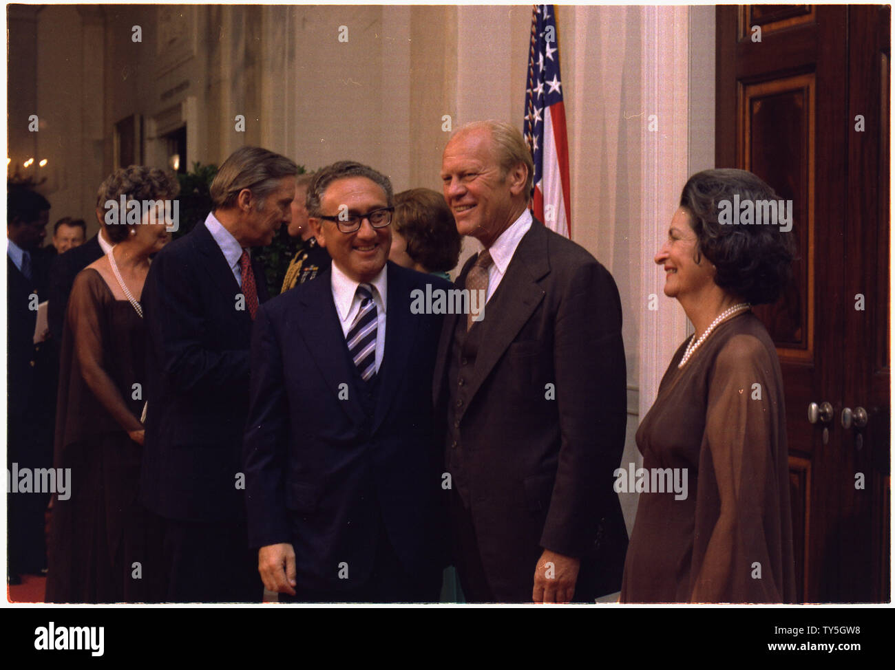 Henry Kissinger, Gerald Ford und Ladybird Johnson an der Panama Canal Vertrag Abendessen. Stockfoto