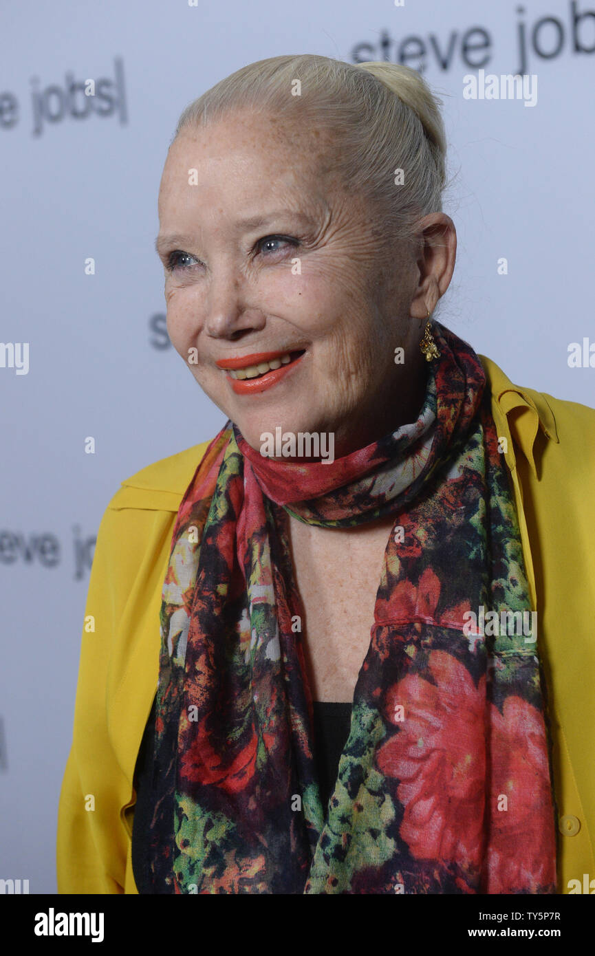 Schauspielerin Sally Kellerman besucht eine Industrie Screening des Motion Picture biografische Drama teve Jobs' an der Akademie der Motion Picture Arts and Sciences in Beverly Hills, Kalifornien am 8. Oktober 2015. Storyline: backstage bei drei ikonische Produkteinführungen und endet 1998 mit der Enthüllung des iMac, Steve Jobs nimmt uns mit hinter die Kulissen der digitalen Revolution ein Porträt der Mann an sein Epizentrum zu malen. Foto von Jim Ruymen/UPI Stockfoto