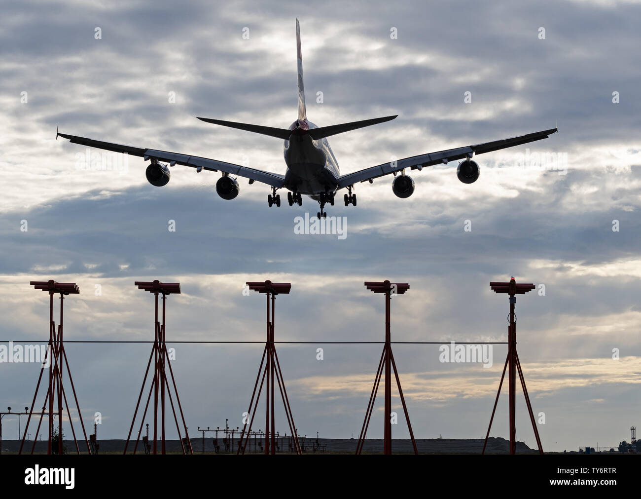 Richmond, British Columbia, Kanada. 23. Juni 2019. Einen British Airways Airbus A 380-841 (G-XLEE) Jet Airliner landet auf Vancouver International Airport. Credit: bayne Stanley/ZUMA Draht/Alamy leben Nachrichten Stockfoto