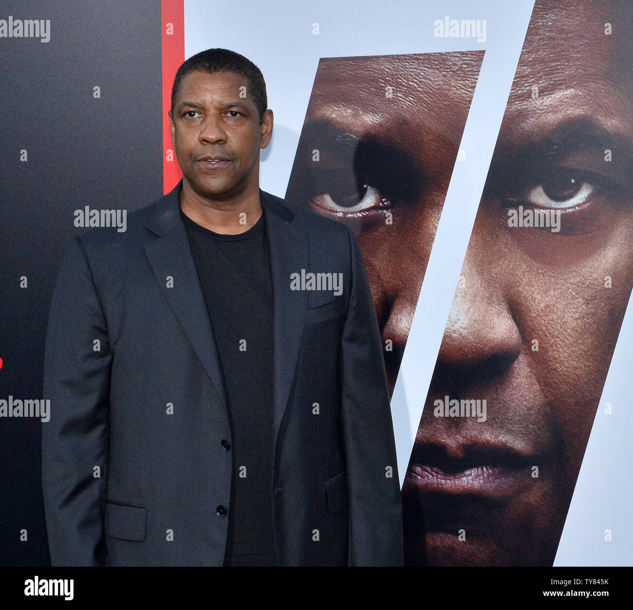 Warf Mitglied Denzel Washington besucht die Premiere des Motion picture Krimi "Equalizer 2' an der TCL Chinese Theatre in Hollywood" in Los Angeles am 17. Juli 2018. Story: Robert McCall serviert eine unerschütterliche Gerechtigkeit für die Ausgebeuteten und Unterdrückten, aber wie weit wird er gehen, wenn das jemand, den er liebt? Foto von Jim Ruymen/UPI Stockfoto