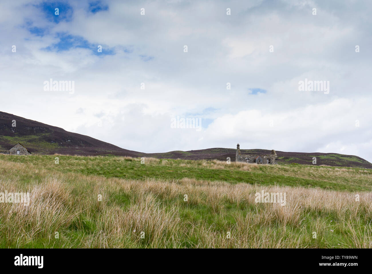 Eine verlassene crofters Cottage, ländliche Landschaft Szene in Perthshire, Schottland, Großbritannien Stockfoto