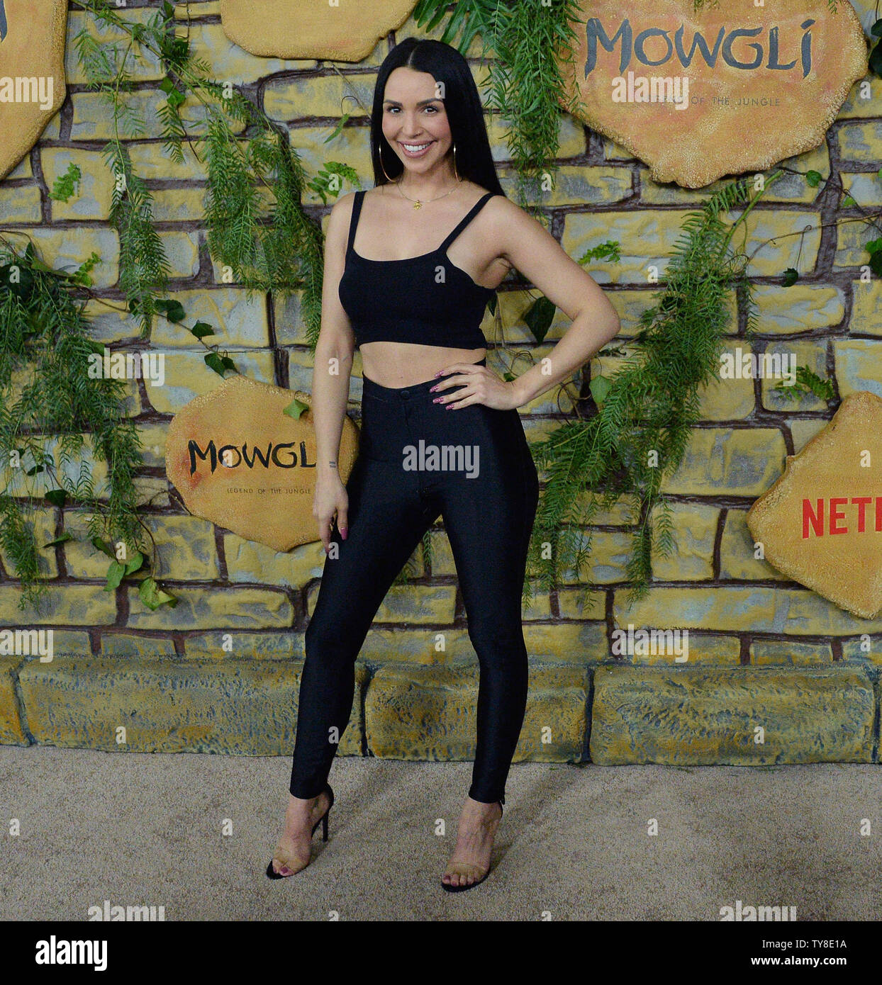 Schauspielerin Scheana Shay besucht die Premiere des Motion picture Drama 'Mowgli: Legende der Dschungel" am ArcLight Hollywood Kino Dome im Abschnitt von Los Angeles am 28 November, 2018. Basierend auf dem Roman von Rudyard Kipling Die Geschichte folgt die Erziehung der menschlichen Kind mowgli von einem Rudel von Wölfen im Dschungel von Indien angehoben. Als er die oft harten Regeln des Dschungels lernt unter der Aufsicht eines Bären namens Baloo und ein Schwarzer Panther Bagheera genannt, Mowgli wird von den Tieren des Dschungels als einen der Ihren akzeptiert, außer einem, der furchterregende tiger Shere Khan. Aber es ma Stockfoto