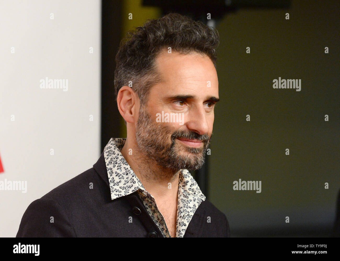 Sänger Jorge Drexler kommt an der Lateinischen Recording Academy Person des Jahres Hommage an Joan Manuel Serrat im Mandalay Bay Events Center in Las Vegas, Nevada am 19. November 2014. UPI/Jim Ruymen Stockfoto