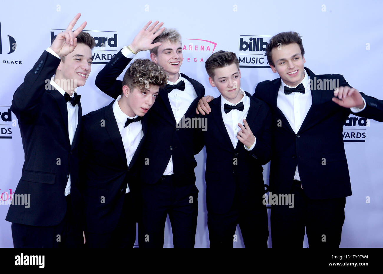 (L - R) Sänger Daniel Seavey, Jack Avery, Corbyn Besson, Zach Herron und Jona Marais, warum tun wir uns nicht an der jährlichen Billboard Music Awards bei der T-Mobile Arena in Las Vegas, Nevada am 21. Mai 2017 statt. Dieses Jahr wird Luft leben auf beiden Küsten um 20.00 Uhr ET auf ABC. Foto von Jim Ruymen/UPI Stockfoto