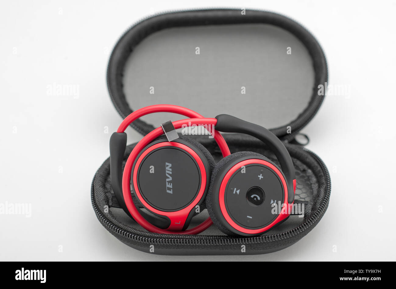 Levin kabellose Kopfhörer Headset Stockfotografie - Alamy
