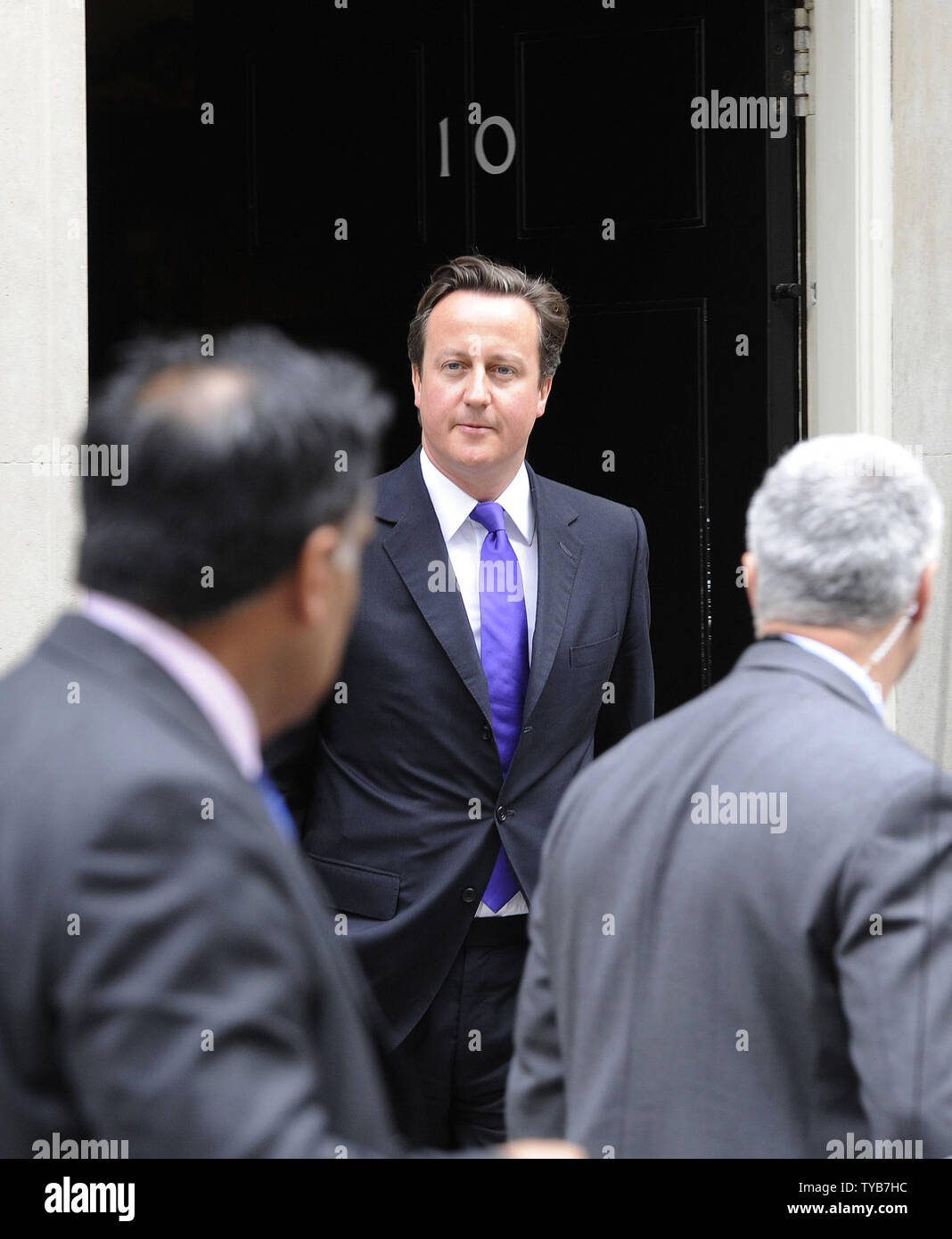 Der britische Premierminister David Cameron Blätter Nr. 10 Downing Street ein Grillen von MP's in das Haus des Parlaments über die Murdoch Telefon hacking Skandal in London, England am Mittwoch, den 20. Juli 2011. UPI/Hugo Philpott Stockfoto