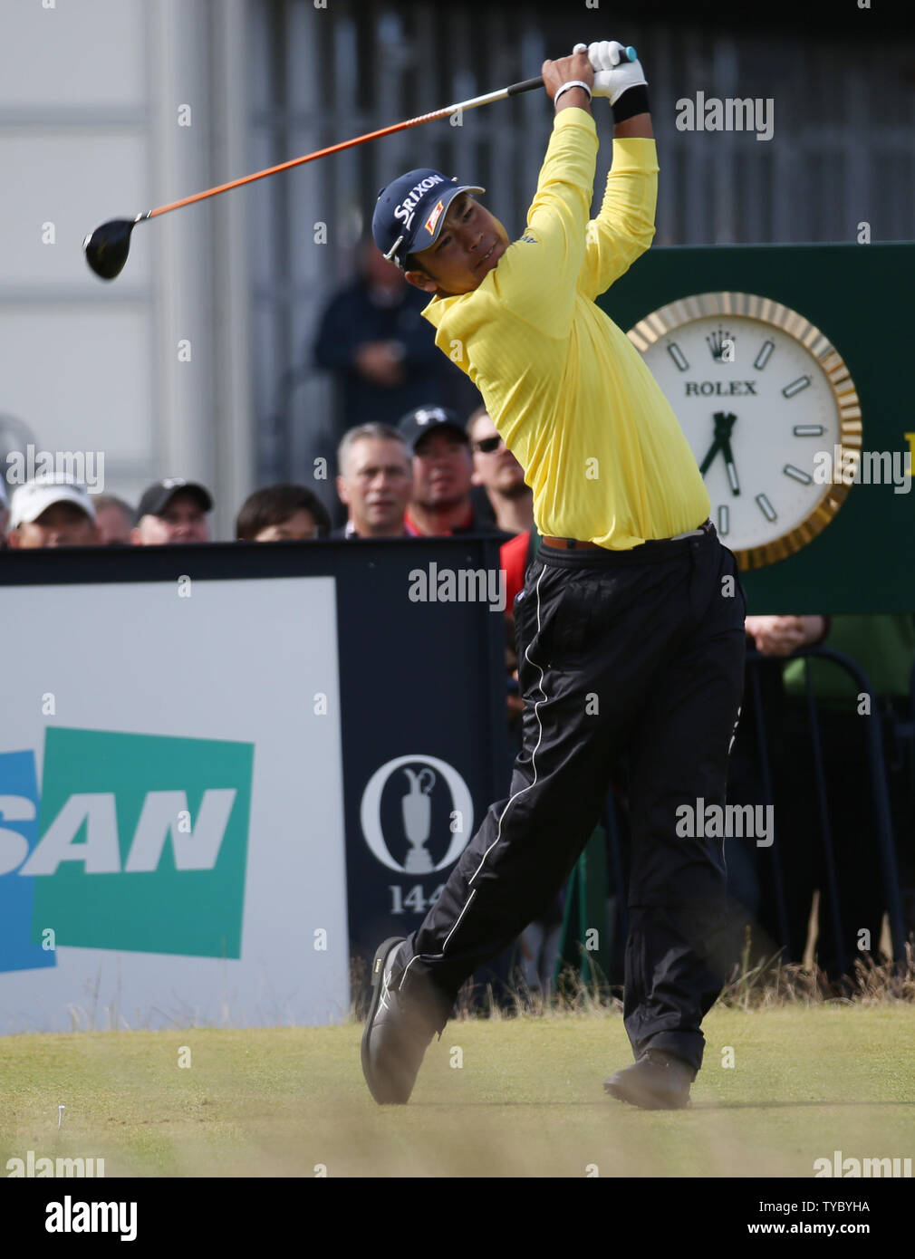 Japans Hideki Matsuyama zweigt weg auf der 17. Bohrung in der dritten Runde an der 144 Open Championship, St. Andrews am 19. Juli 2015. Foto von Hugo Philpott/UPI Stockfoto