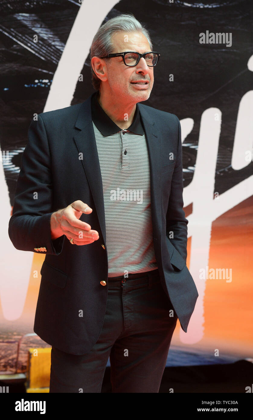 Amerikanische Schauspieler Jeff Goldblum besucht eine Foto Ruf nach Unabhängigkeit Tag: Wiederaufleben am Bahnhof Euston in London am 6. Juni 2016. Foto von Rune Hellestad/UPI Stockfoto