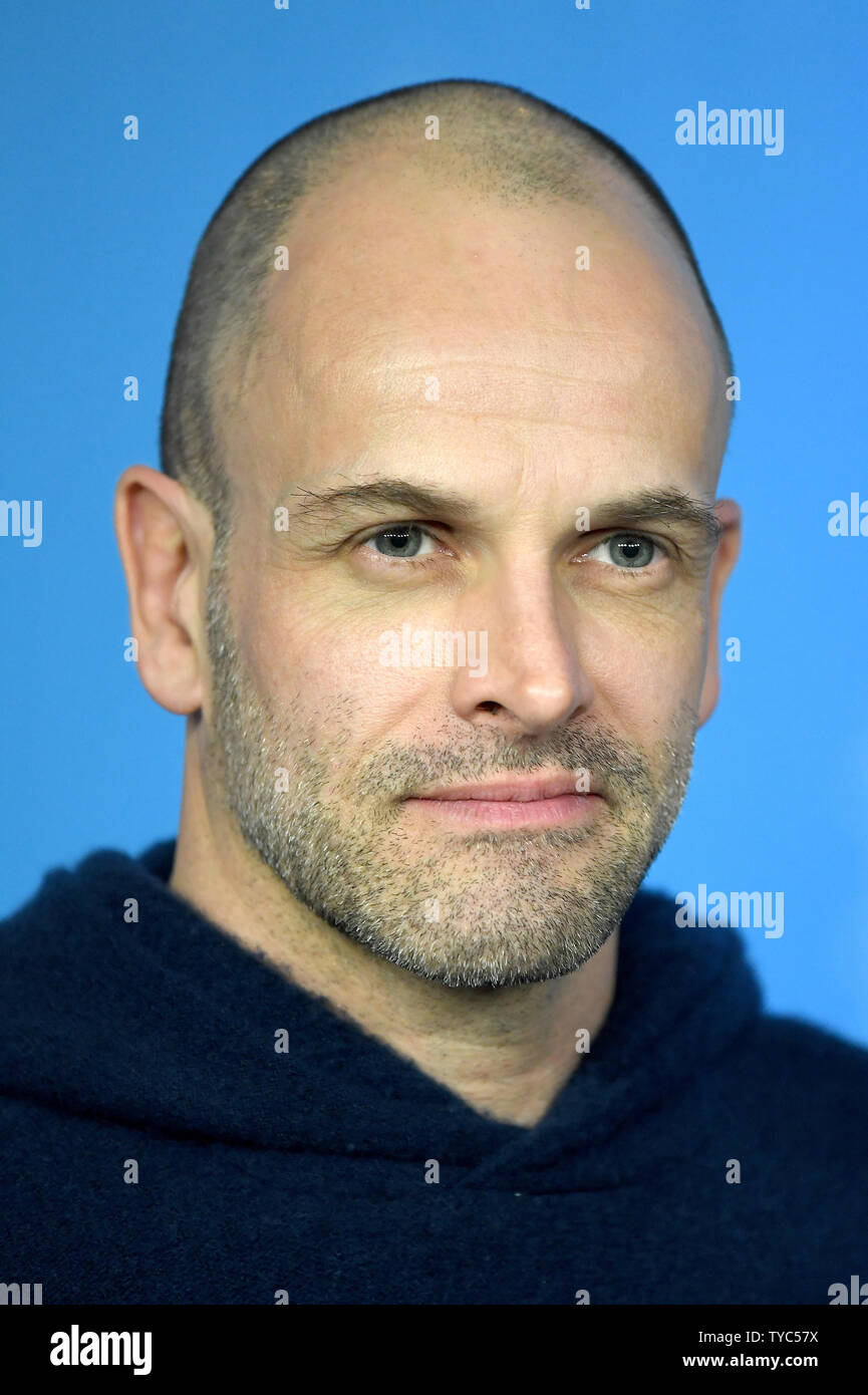 Englisch Schauspieler Johnny Lee Miller besucht das Fotoshooting für