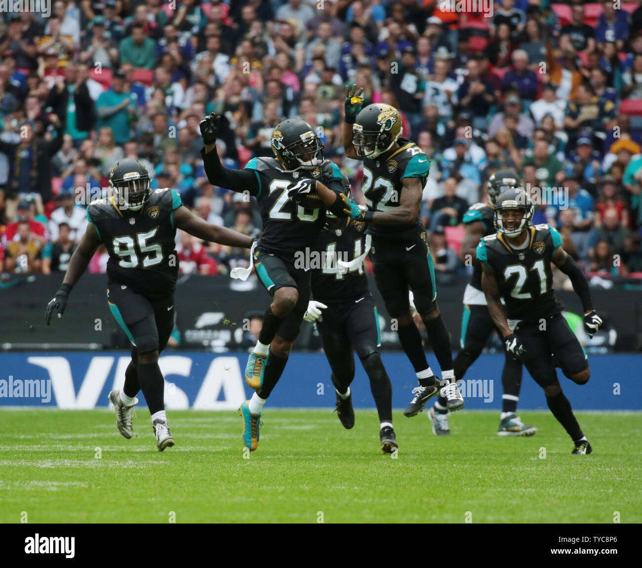 Jacksonville Jaguars CB Jalen Ramsey feiert ein Abfangen in die NFL International Series Spiel gegen die Baltimore Ravens im Wembley Stadion, London Am 24. September 2017. Jacksonville beat Baltimore 44 - 7. Foto von Hugo Philpott/UPI Stockfoto