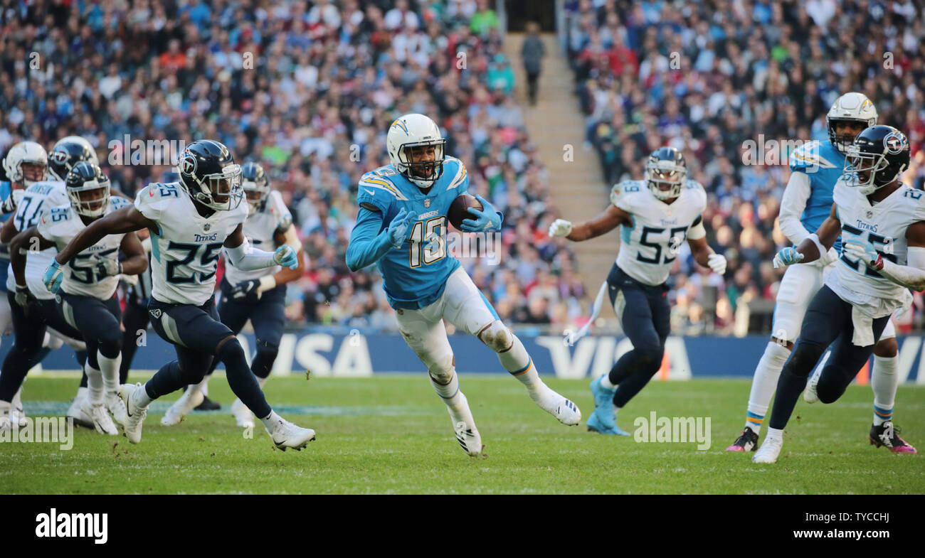 Los Angeles Ladegeräte Wide Receiver Keenan Allen läuft mit dem Fußball in der NFL International Series Match gegen die Tennessee Titans im Wembley Stadion, London am Sonntag, den 21. Oktober 2018. Los Angeles Ladegeräte schlagen Tennessee Titans 20 - 19. Foto von Hugo Philpott/UPI Stockfoto