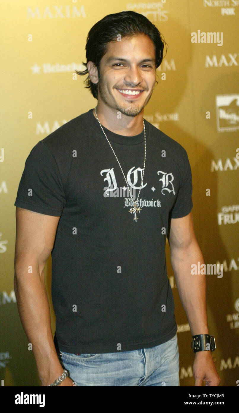 Schauspieler Nicholas Gonzales im Maxim Magazin Hot 100 Party im Hard Rock Hotel und Casino in Las Vegas, 12. Juni 2004. (UPI Foto/Roger Williams). Stockfoto