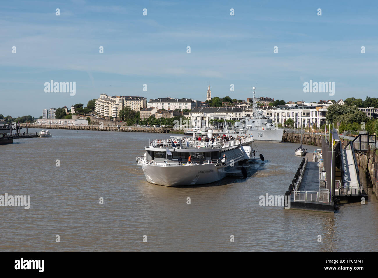 Ein Rad Boot auf dem Fluss Loire, Nantes, Loire-Atlantique, Frankreich. Stockfoto