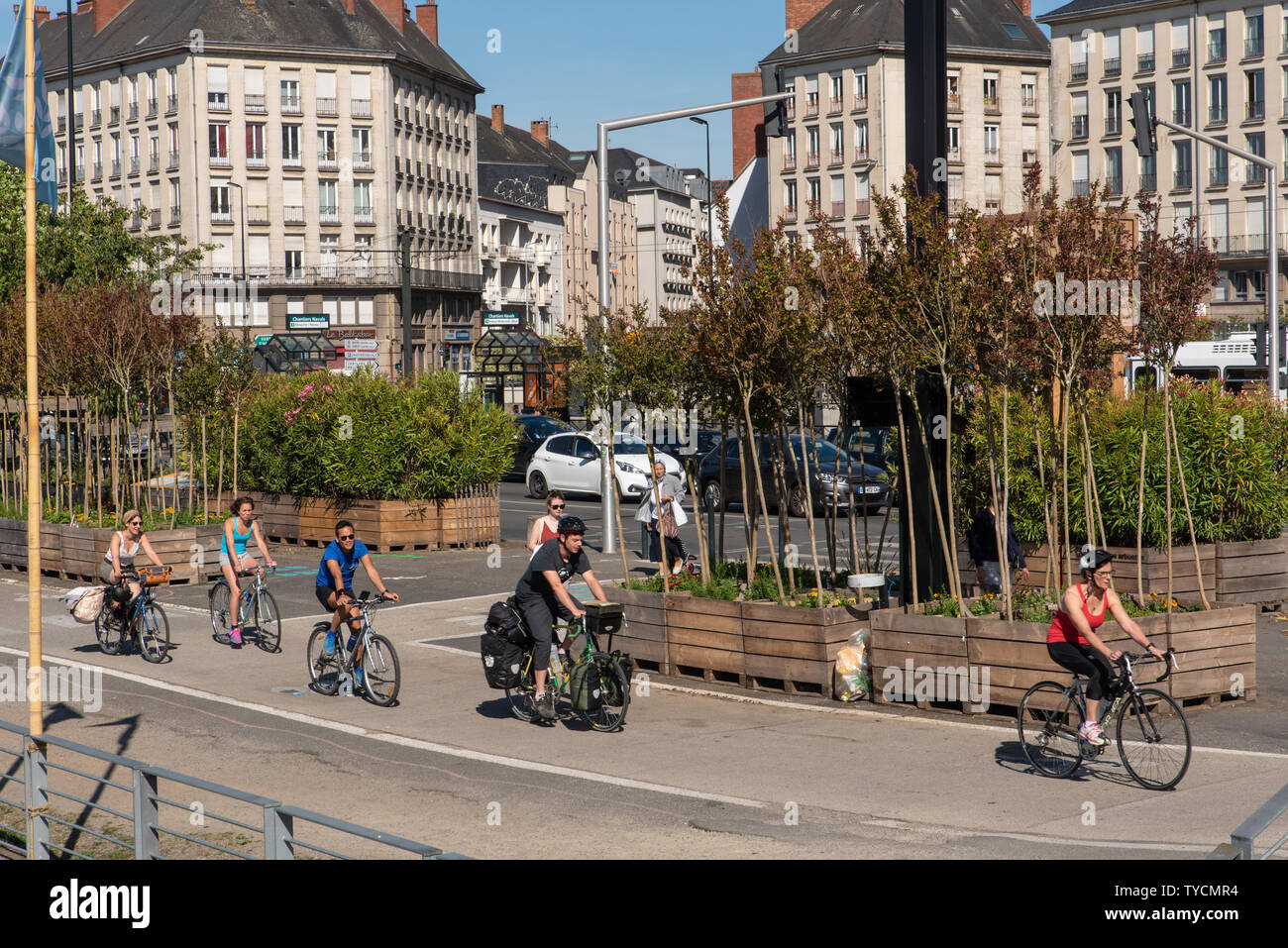 Radfahrer auf dem Quai de la Fosse, Nantes. Stockfoto