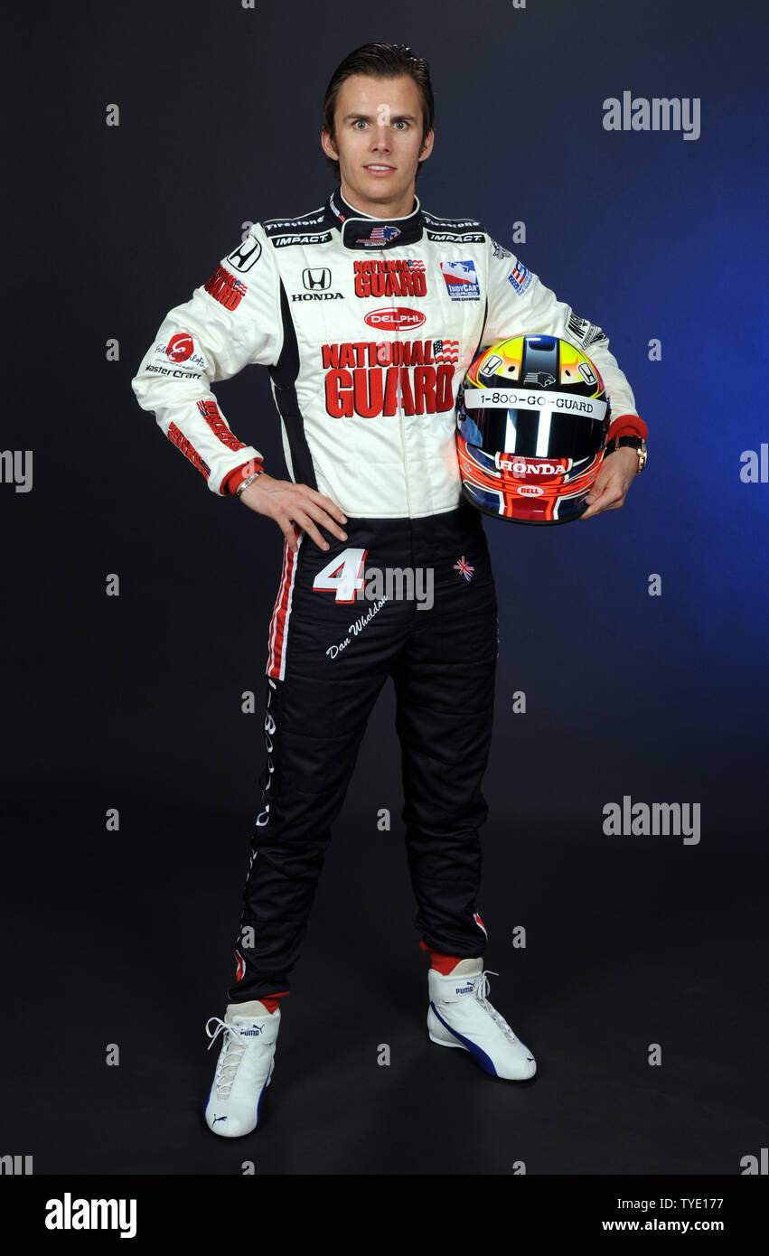 Dan Weldon von England beteiligt sich an der Indy Racing League Media Day bei Homestead-Miami Speedway in Homestead, Florida am 24. Februar 2009. (UPI Foto/Larry Marano) Stockfoto