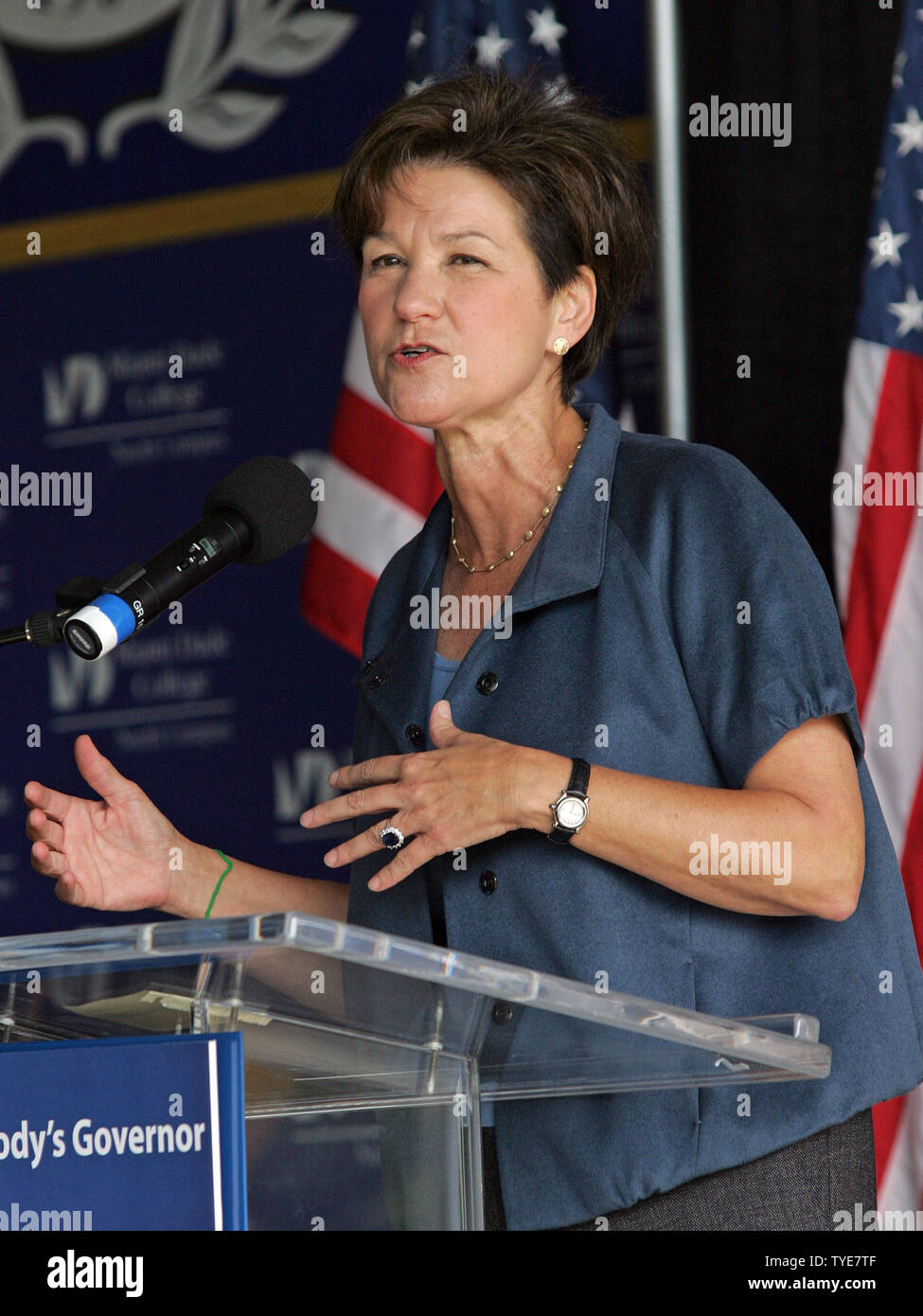 Florida demokratische gubernatorial Anwärter Alex Wanne hält eine frühzeitige Abstimmung Kundgebung an Dade College in Miami, Florida, am 21. Oktober 2010. UPI/Martin Fried Stockfoto