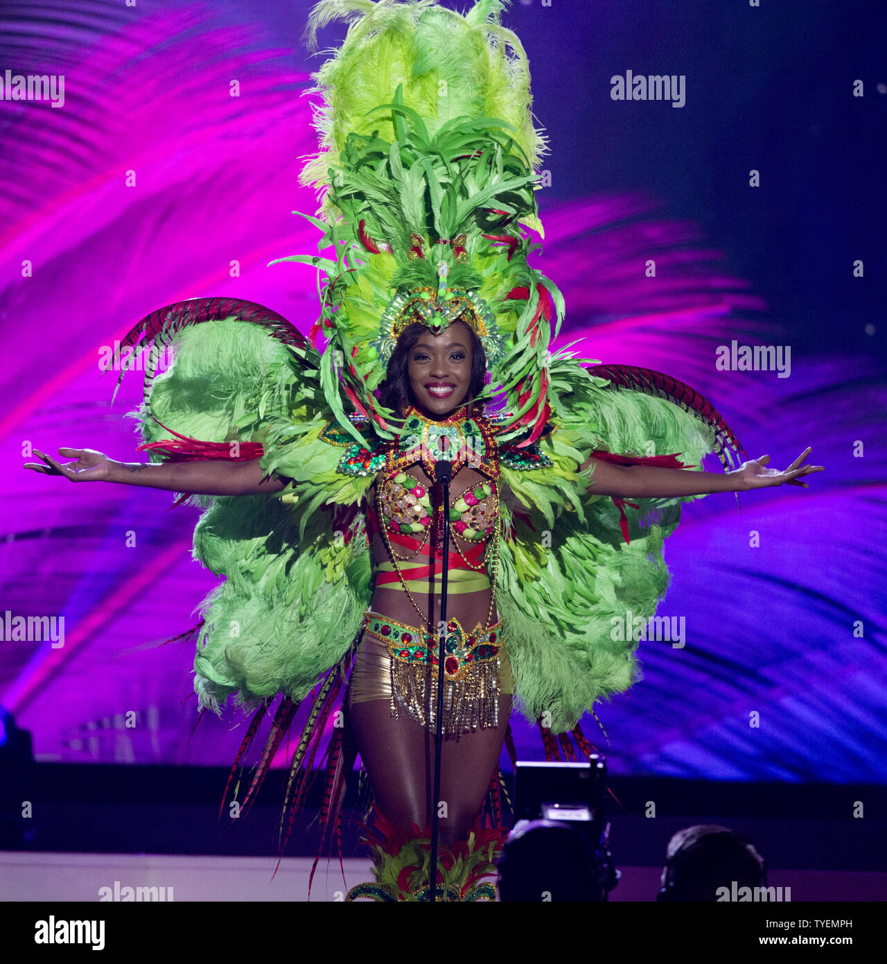 Miss Universum Kandidat Jaynene Jno Lewis von der British Virgin Islands konkurriert bei der nativen Kostüm Wettbewerb Veranstaltung in US-amerikanischen Jahrhundert Bank Arena, Florida International University in Miami, Florida, am 21. Januar 2015. Die 63 Rd. Miss Universe wird in Miami, Florida, 25. Januar 2015 statt. Foto von Gary ich Rothstein/UPI Stockfoto