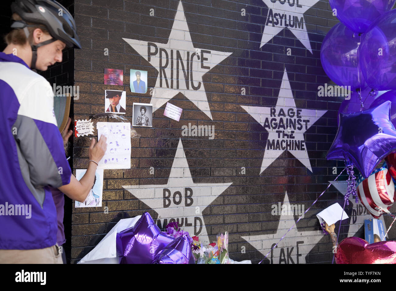 Prince Rogers Nelson Stockfotos Und Bilder Kaufen Seite 2 Alamy
