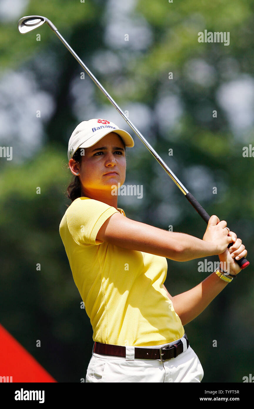 Lorena Ochoa paßt ihren Antrieb in der 3. Bohrung in ihrem Platz 3 Match gegen Paula Creamer während des HSBC World Match Play Frauen Meisterschaften bei Hamilton Bauernhof Golf Club in Gladstone, NJ am 9. Juli 2006. (UPI Foto/John angelillo) Stockfoto