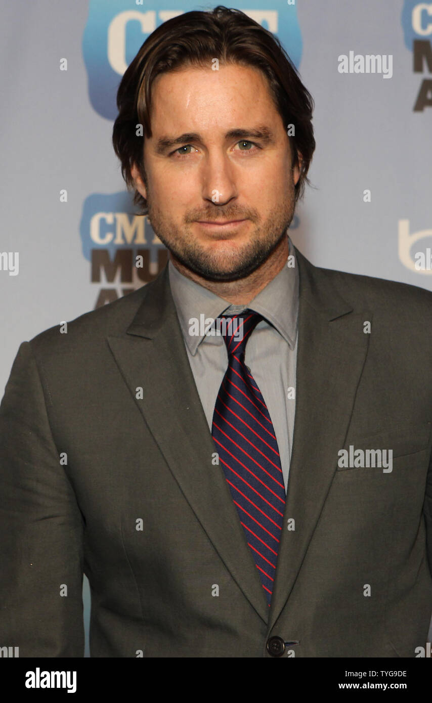 Luke Wilson spricht mit der Presse an der Country Music Television Awards in Nashville, Tennessee am 9. Juni 2010. UPI/Terry Wyatt Stockfoto