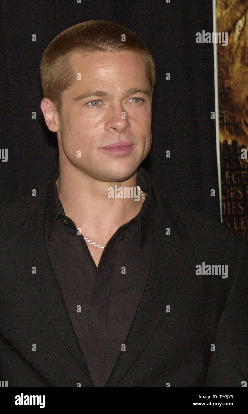 Schauspieler Brad Pitt stellt für die Medien am Mai 10, 2004 US