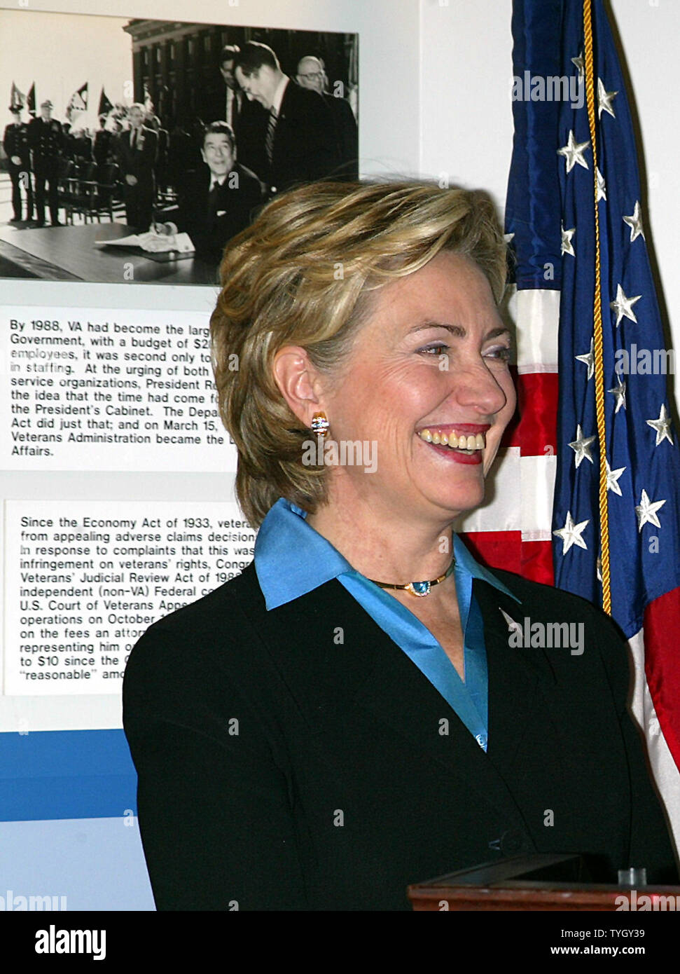 Senatorin Hillary Rodham Clinton auf einer Pressekonferenz über die New ...