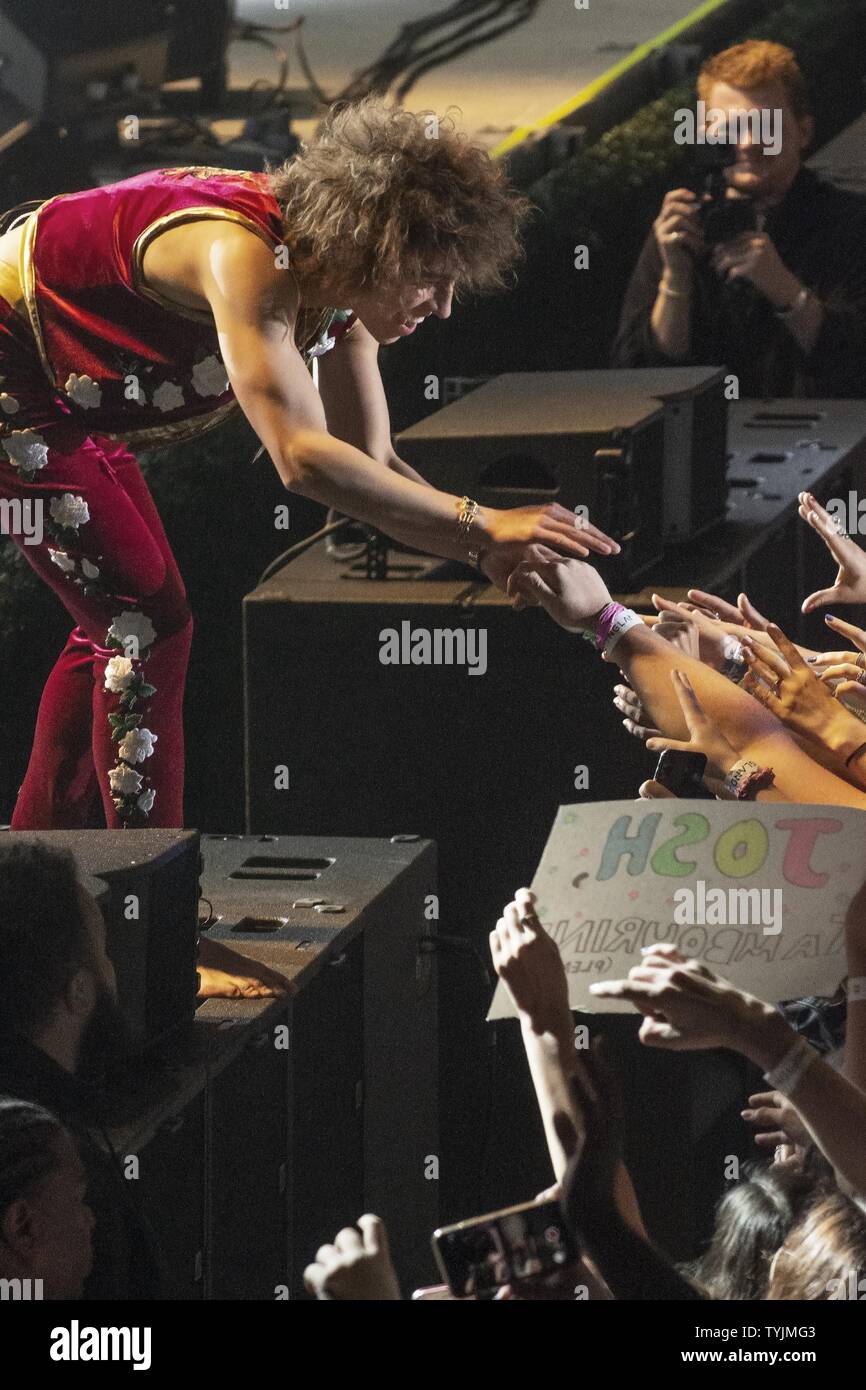 Greta Van Flotte durchführen im Forest Hill Stadion NYC Mit: Greta Van Flotte Wo: New York, New York, United States Wenn: 26. Mai 2019 Credit: Patricia Schlein/WENN.com Stockfoto