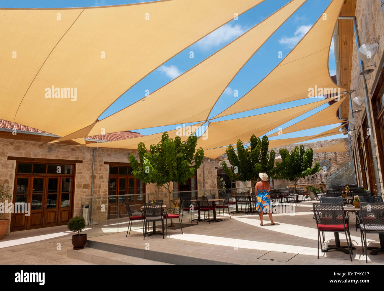 Der historische Ibrahim Khan im Herzen der Altstadt von Paphos, Zypern. Stockfoto