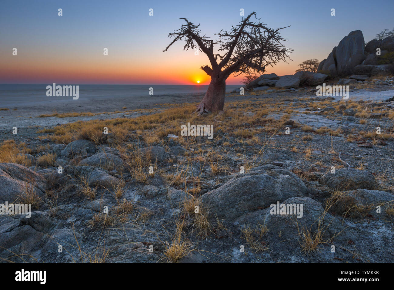 Sonnenaufgang an der Kubu Insel Stockfoto
