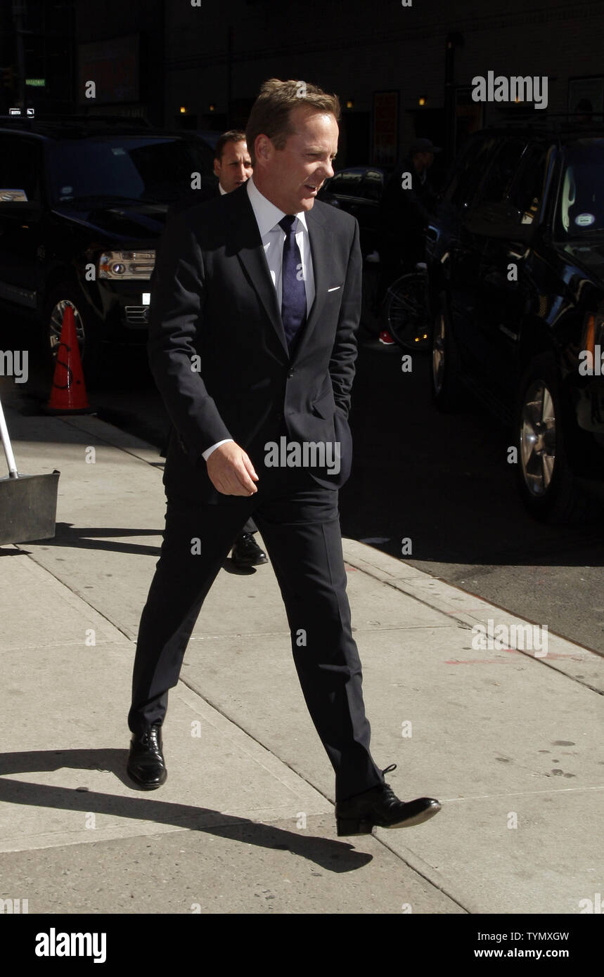 Kiefer Sutherland geht in der David Letterman Show im Ed Sullivan Theater in New York City am 2. April 2012. UPI/John angelillo Stockfoto