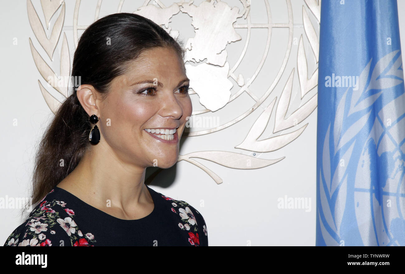 Kronprinzessin Victoria von Schweden trifft sich mit Vereinten Nationen Stellvertretender Generalsekretär Jan Eliasson, wenn sie den Vereinten Nationen in New York City am 4. Oktober 2013. UPI/John angelillo Stockfoto