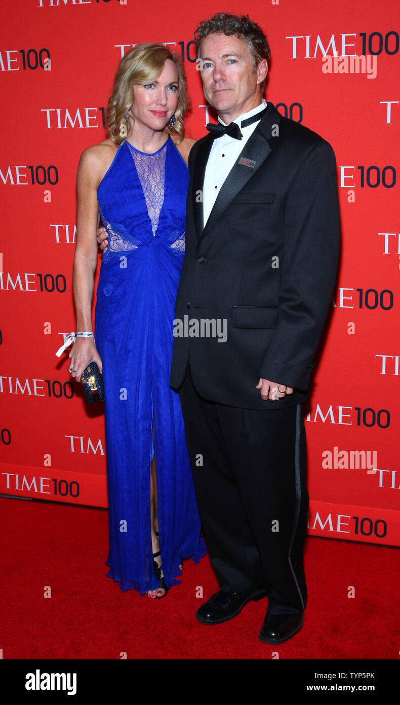 Kelley Ashby und Paul Rand Paul Rand kommt auf dem roten Teppich an der Zeit 100 Gala bei Jazz at Lincoln Center am 29. April 2014 in New York City. UPI/Monika Graff Stockfoto