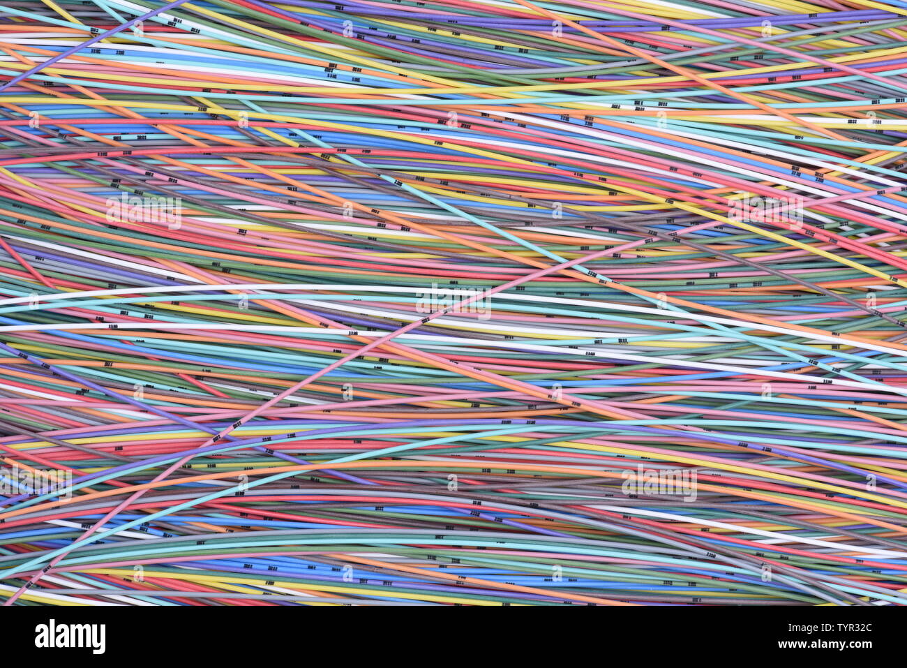 Bunte Elektroinstallation Kabel Stockfoto