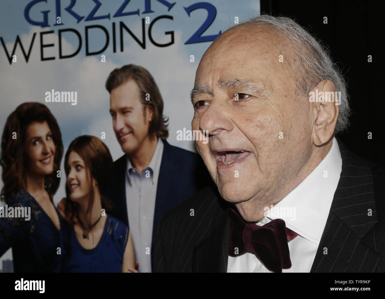 Michael Constantine kommt auf dem roten Teppich in My Big Fat Greek Wedding 2 New York Premiere bei AMC Loews Lincoln Square 13 Theater am 15. März 2016 in New York City. Foto von John angelillo/UPI Stockfoto