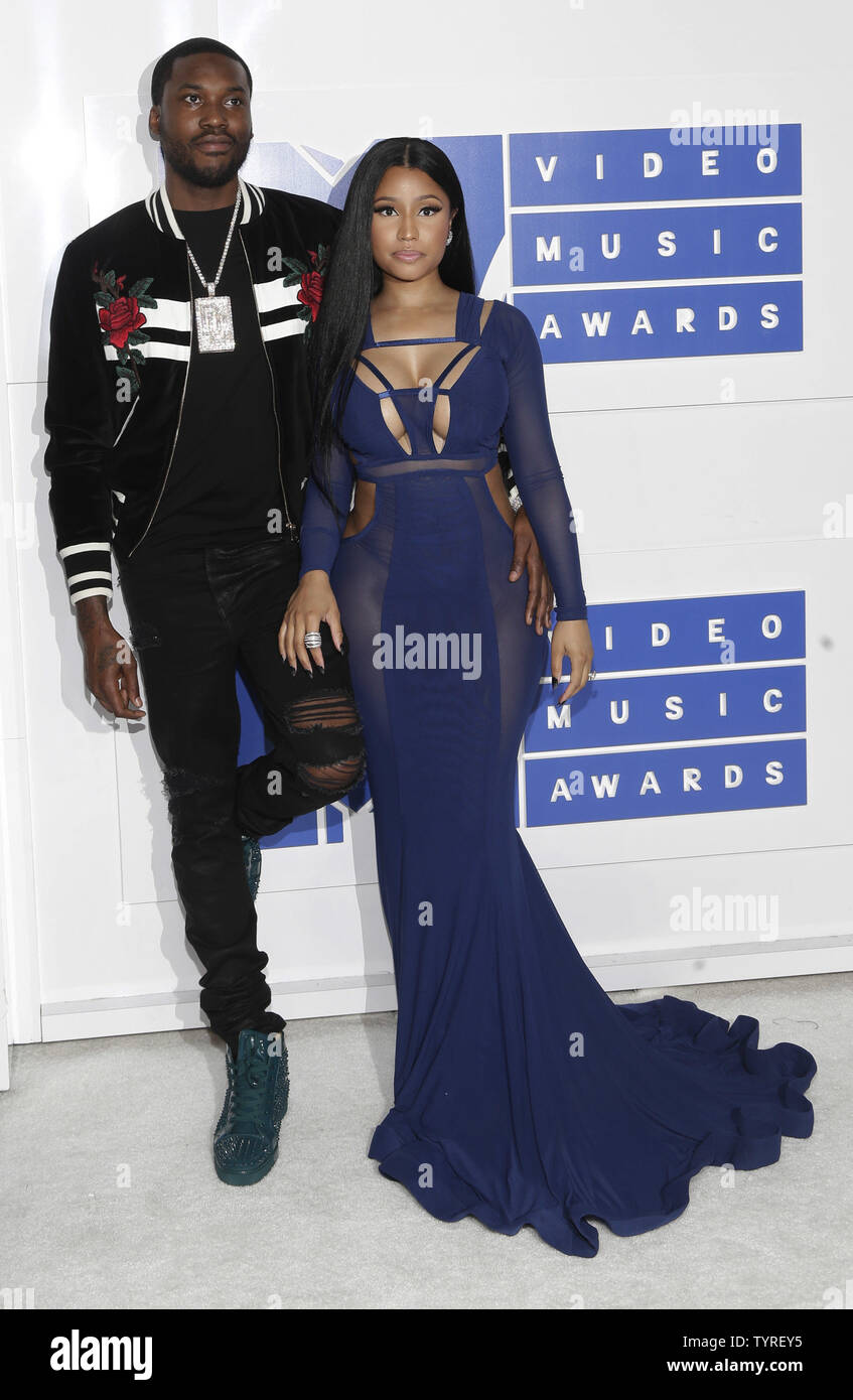 Nicki Minaj Und Sanftmutig Muhle Ankommen Auf Dem Roten Teppich Bei Den 2016 Mtv Video Music Awards Im Madison Square Garden In New York City Am 28 August 2016 Darsteller Auf Die