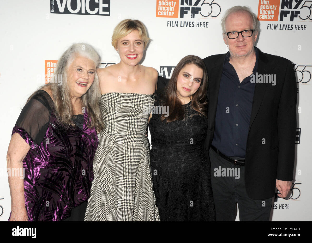 Lois Smith, Greta Gerwig, Beanie Feldstein und Tracy Letts ankommen auf dem roten Teppich auf der 55 New York Film Festival Screening von 'Lady Bird', in der Alice Tully Hall am 8. Oktober 2017 in New York City. Foto von Dennis Van Tine/UPI Stockfoto