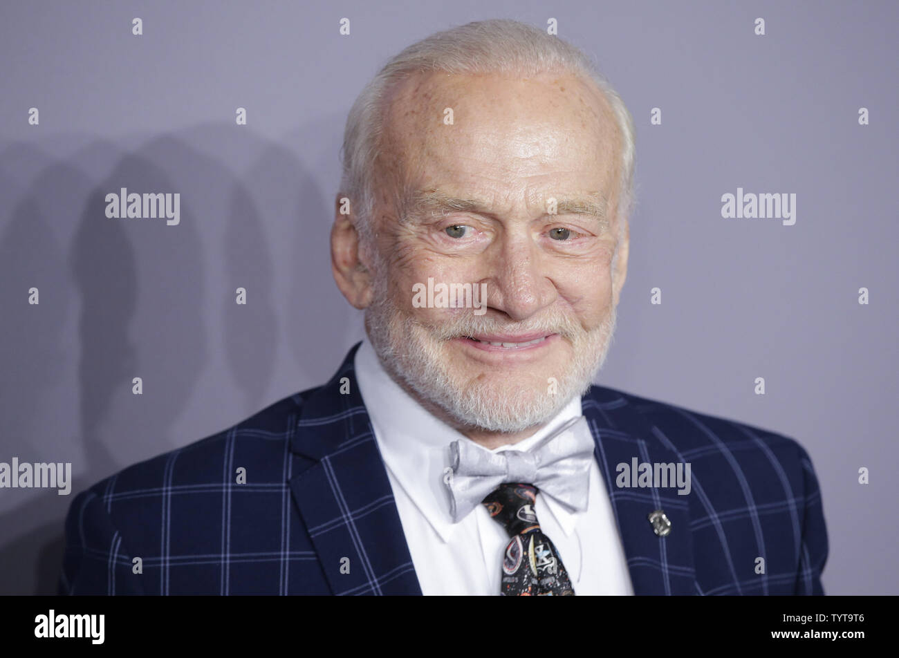 Buzz Aldrin kommt auf dem roten Teppich an der 2018 amfAR Gala New York bei Cipriani Wall Street am 7. Februar 2018 in New York City. Foto von John angelillo/UPI Stockfoto