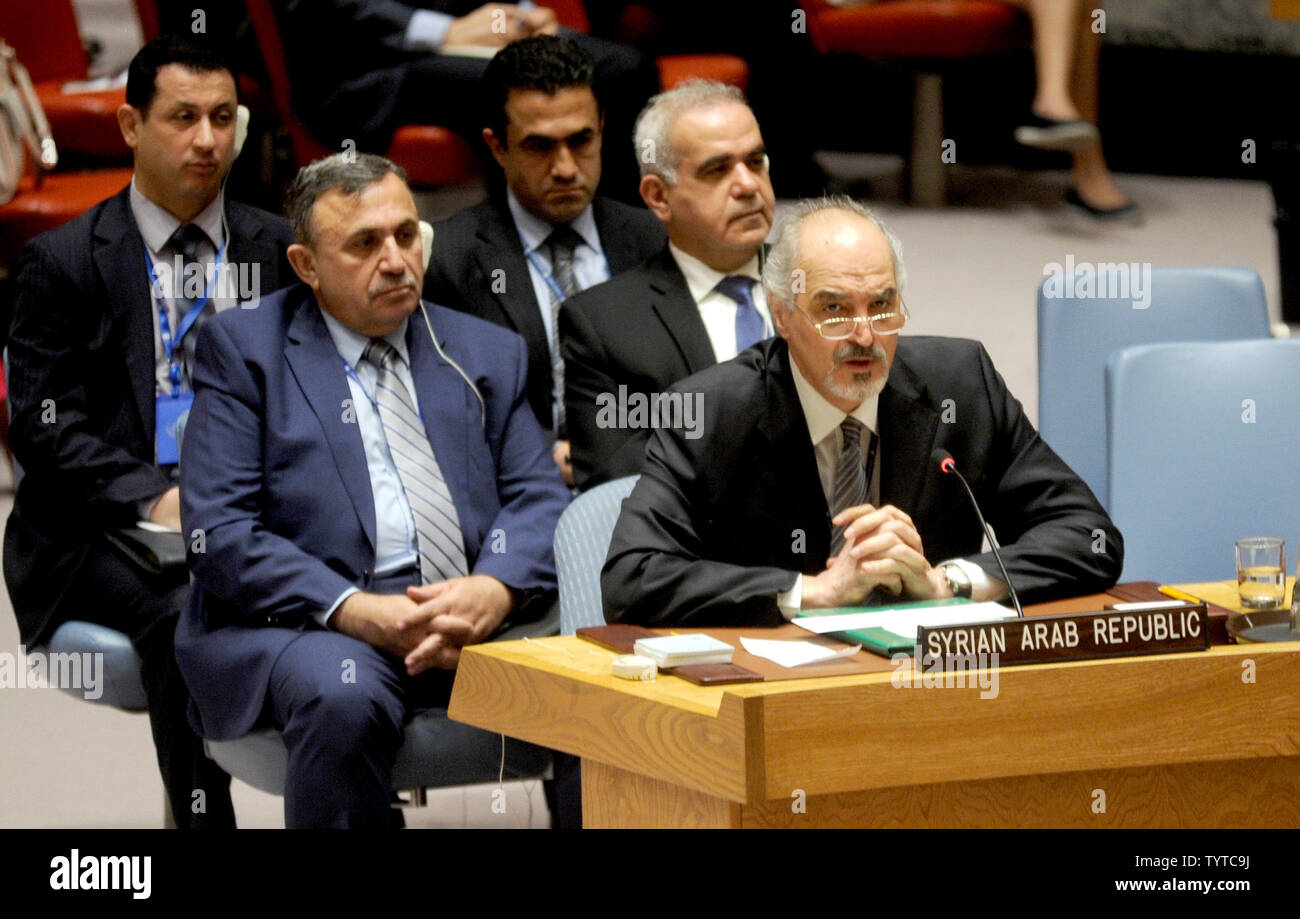 Syriens Botschafter bei den Vereinten Nationen Bashar al-Jaafari Adressen eine Sicherheit über die militärische Aktivität Freitag in Syrien im Sicherheitsrat der Kammer am Sitz der Vereinten Nationen in New York City am 14. April 2018. Es Tagung des Sicherheitsrates wurde auf Wunsch von Russland nach den USA, britischen und französischen Streitkräfte Luftangriffe auf chemische Waffen Ziele gestern in Syrien durchgeführt. Foto von Dennis Van Tine/UPI Stockfoto