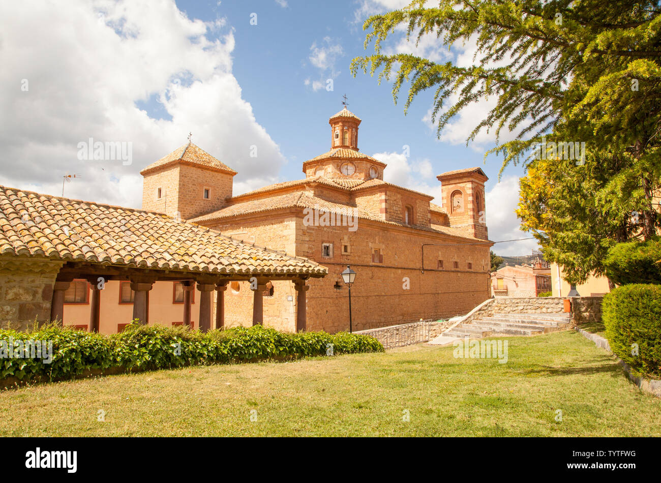 Das alte Kloster nun ein Restaurant und eine Bar im Dorf der Gea de Albarracín eine Gemeinde in der Provinz Teruel in Spanien Stockfoto