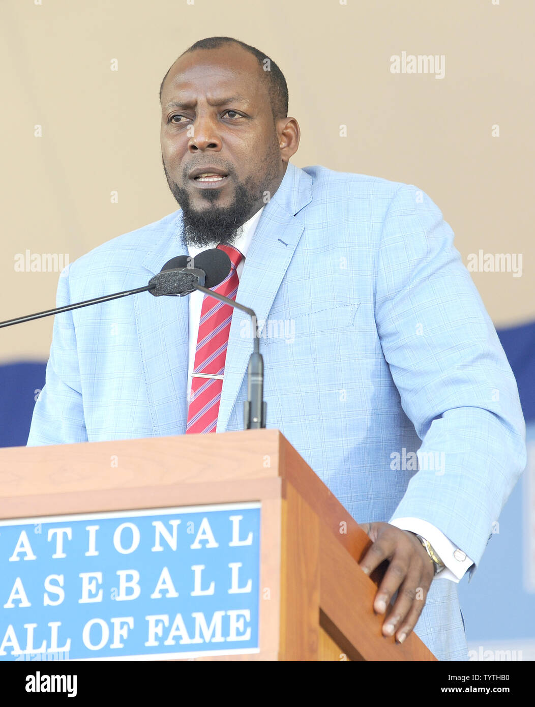 Vladmir Guerrero liefert seinen Baseball Hall of Fame induction Rede bei der Clark Sportzentrum in Cooperstown, New York am 29. Juli 2018. Eine Aufzeichnung 60 Hall of Famers sind geplant in Central New York, Vladimir Guerrero, Trevor Hoffman, Chipper Jones, Jack Morris, Jim Thome und Alan Trammell am National Baseball Hall of Fame und Museum während der Hall of Fame Wochenende zu Ehren am Juli 27.-30. Foto von George Napolitano/UPI Stockfoto