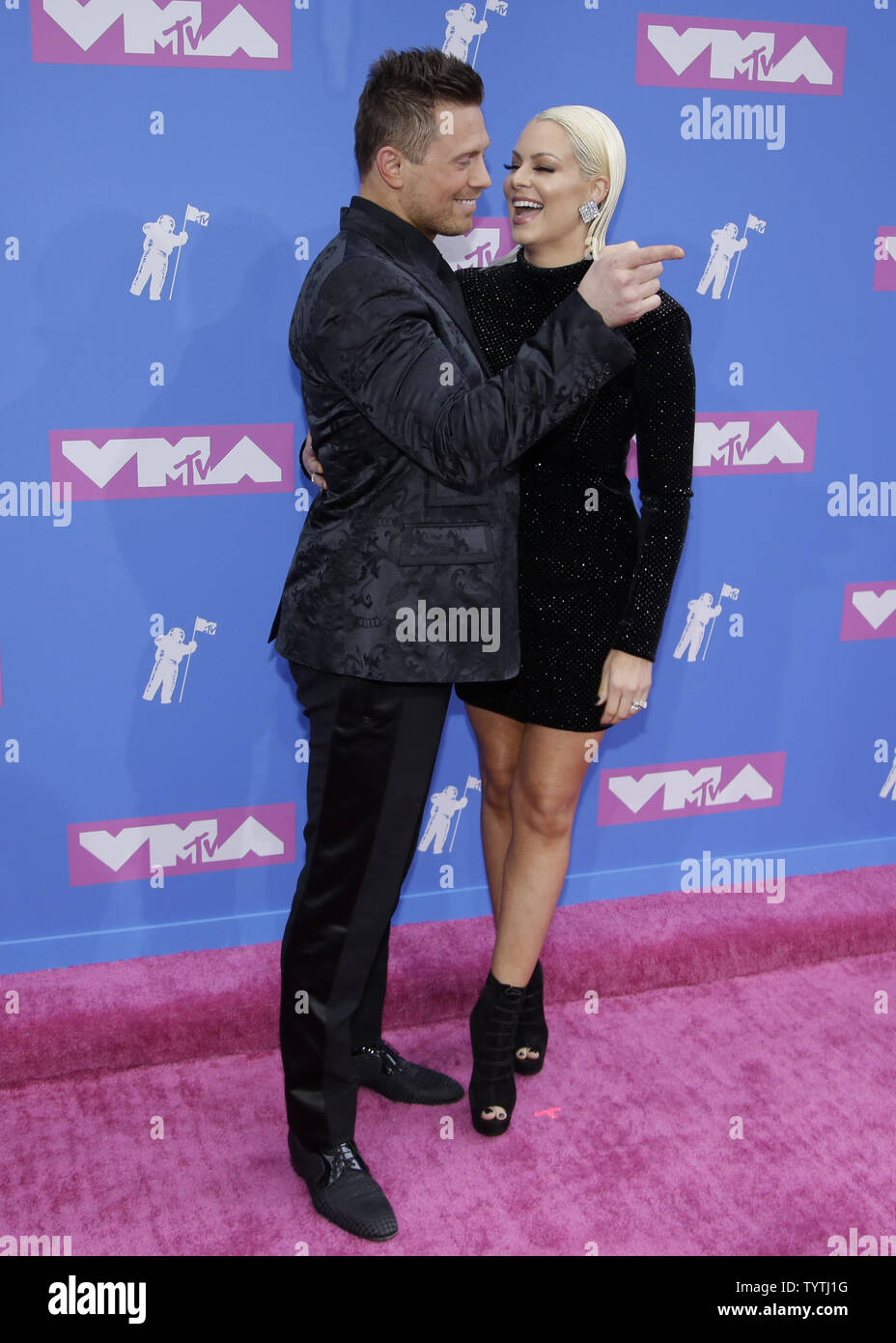 Mike "The Miz" Mizanin und Maryse Ouellet ankommen auf dem roten Teppich auf der 35. jährlichen MTV Video Music Awards in der Radio City Music Hall in New York City am 20. August 2018. Foto von Serena Xu-Ning/UPI Stockfoto